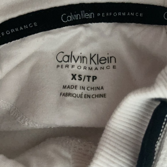 Calvin Klein hoodie - Picture 2 of 6